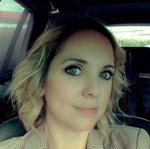 Meet your Posher, Renee